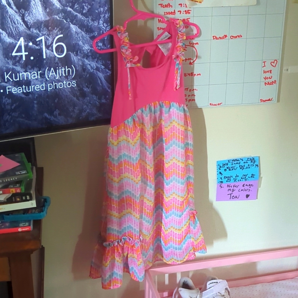 Girl size 6 dress chiffon pink 🩷